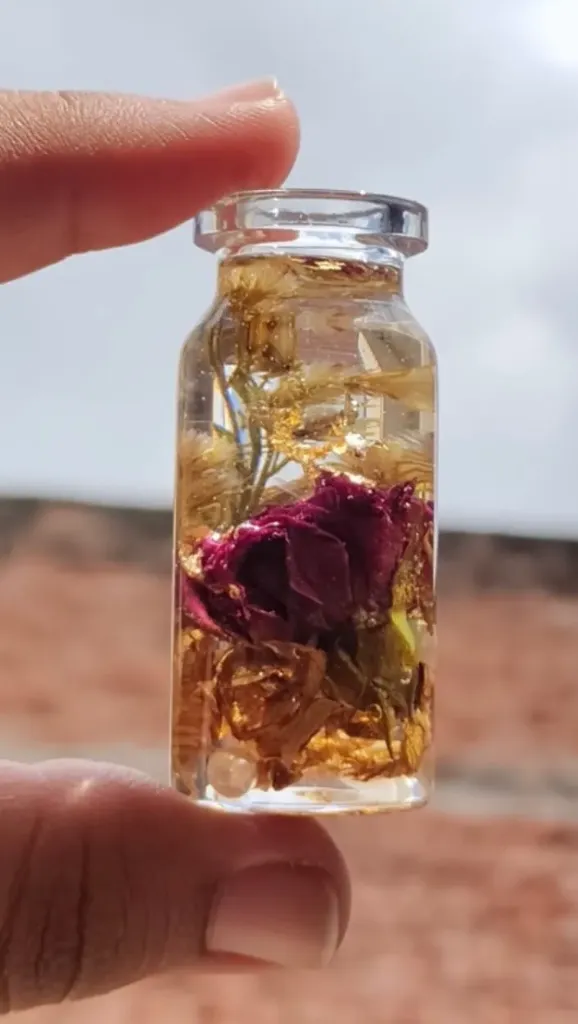 mini aesthetic resin bottle